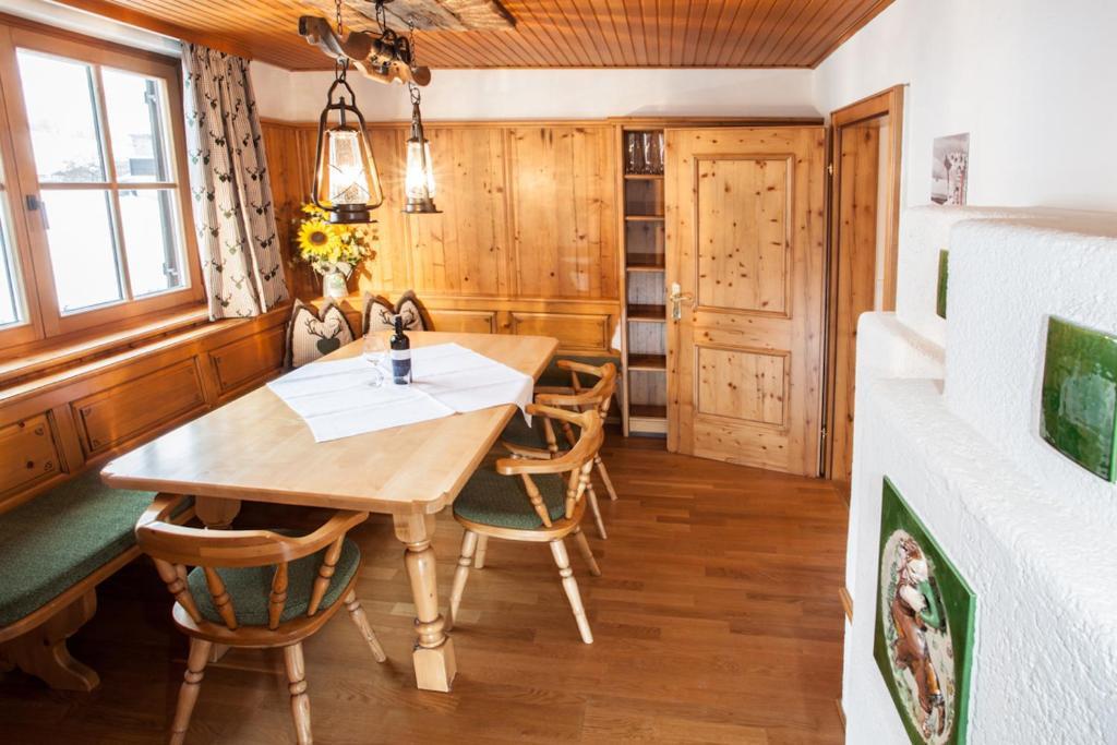 Chalet Appartement Alpenherz by HolidayFlats24 Saalbach-Hinterglemm Kamer foto